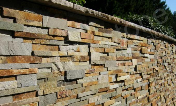 Real Stone Veneer for Retaining Walls