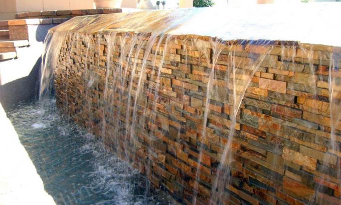 Natural Stacked Stone Veneer on a Pool
