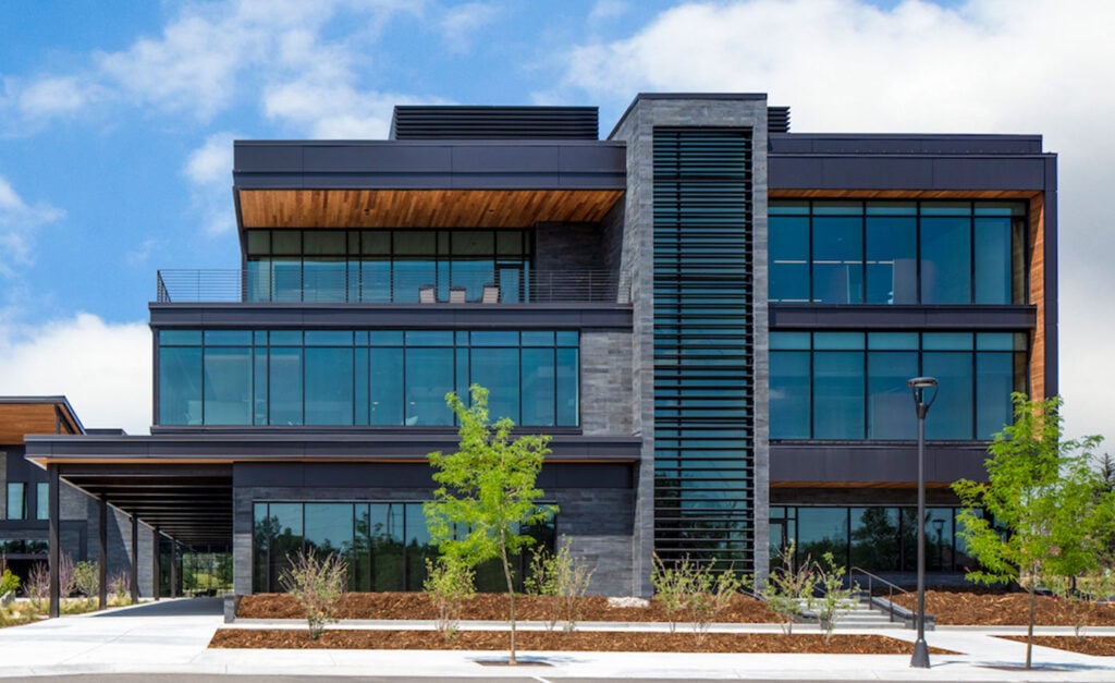 Norstone Graphite Lavastone Planc on the exterior of the Blue Federal Credit Union building in Wyoming.